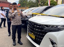 Deretan Mobil Mewah Disita Polisi dari Sindikat Judi Online di Jabar