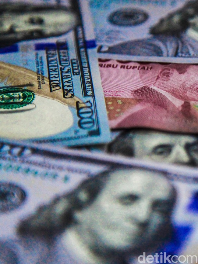 Dolar AS Tekuk Rupiah ke Rp17.978