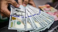 Nilai tukar dolar AS juga mengalami sedikit penguatan terhadap sebagian besar mata uang global lainnya.  