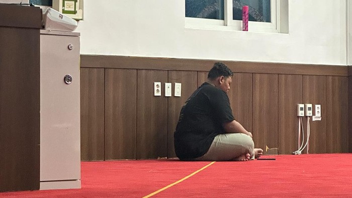 Femas saat diduga berada di Masjid Ansan Korea Selatan