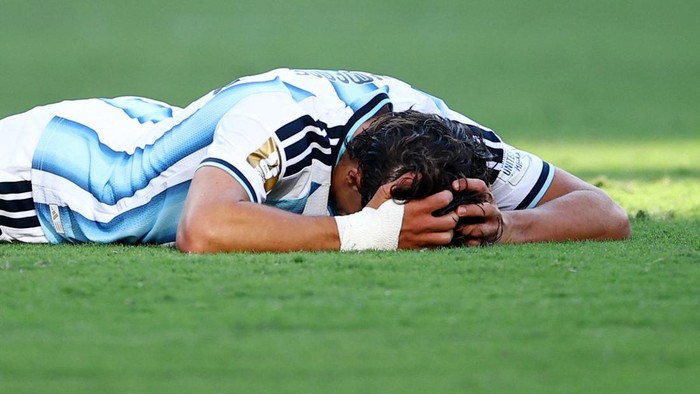 Soccer Football - FIFA World Cup 2026 - Final - Spain v Argentina - New York/New Jersey Stadium, East Rutherford, New Jersey, U.S. - July 19, 2026 Argentinas Giuliano Simeone looks dejected after losing the World Cup final REUTERS/Agustin Marcarian