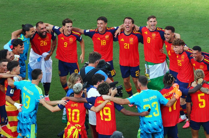 Soccer Football - FIFA World Cup 2026 - Final - Spain v Argentina - New York/New Jersey Stadium, East Rutherford, New Jersey, U.S. - July 19, 2026 Spain players celebrate after winning the World Cup REUTERS/Mike Segar