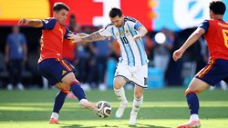 Video Statistik Mencolok Spanyol Vs Argentina: Messi Cs Dikurung