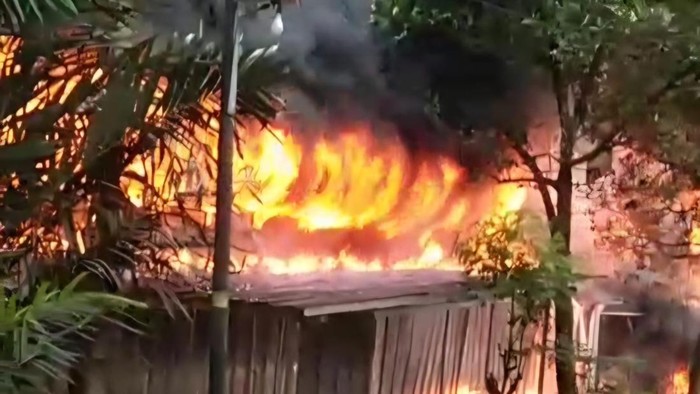 Gudang onderdil atau spare part terbakar di Tajurhalang, Bogor, Jawa Barat (Jabar).  (Dok istimewa).