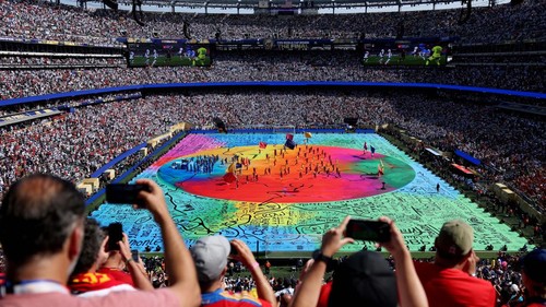 Soccer Football - FIFA World Cup 2026 - Final - Spain v Argentina - Halftime Show - New York/New Jersey Stadium, East Rutherford, New Jersey, U.S. - July 19, 2026
General view as Gustavo Dudamel performs with Sesame Street and The Muppets during the Halftime Show IMAGN IMAGES via Reuters/John Sibley