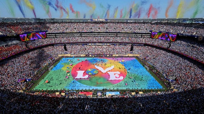 Soccer Football - FIFA World Cup 2026 - Final - Spain v Argentina - Halftime Show - New York/New Jersey Stadium, East Rutherford, New Jersey, U.S. - July 19, 2026 General view as a kids choir from Staten Island perform during the Halftime Show IMAGN IMAGES via Reuters/Jon Durr     TPX IMAGES OF THE DAY