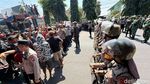 Jalan Hasanudin Kota Kediri Ditutup Akibat Aksi Demo