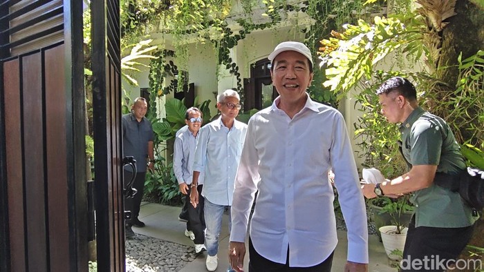 Jokowi bertemu teman seangkata Fakultas Kehutanan UGM, Senin (20/7/2026)