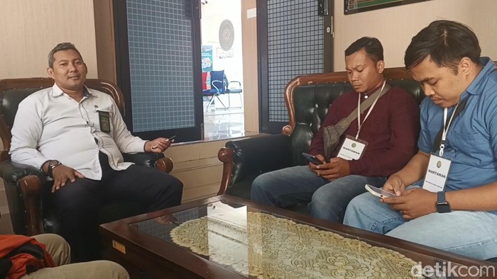 Juru bicara Pengadilan Negeri Sampang, Eliyas Eko Setio.
