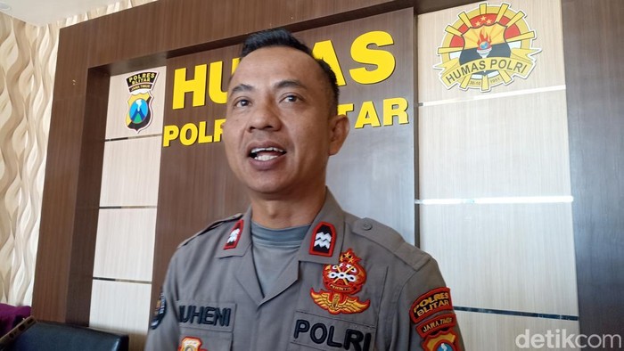 Kasi Humas Polres Blitar Aiptu Muheni