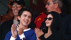 Kylie Jenner dan Timothee Chalamet Pamer Kemesraan di Final Piala Dunia 2026