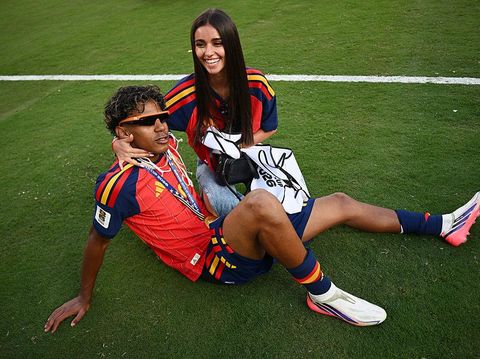 EAST RUTHERFORD, NEW JERSEY - JULY 19: Lamine Yamal #19 of Spain celebrates with his girlfriend Ines Garcia after the team's victory following the FIFA World Cup 2026 Final match between Spain and Argentina at New York New Jersey Stadium on July 19, 2026 in East Rutherford, New Jersey. (Photo by Hannah Peters - FIFA/FIFA via Getty Images)