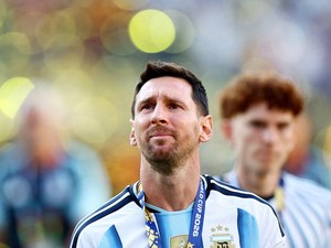 Dan Messi pun Menangis