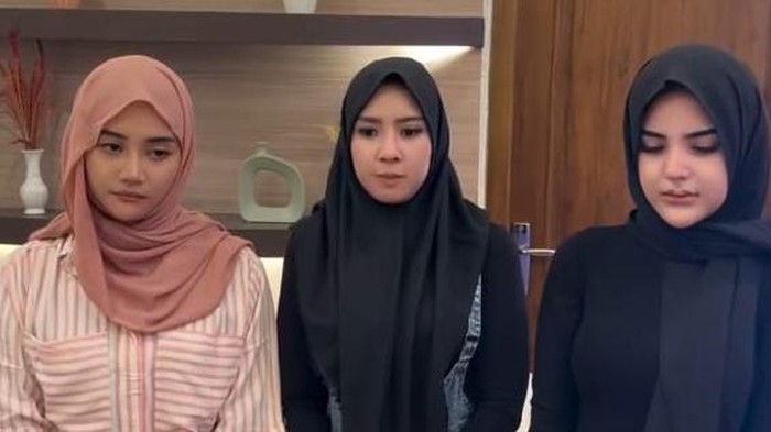 Mala Agatha, DJ Zhuu, dan Icha Chellow meminta maaf atas gubahan lirik lagu Gapapa kepada Anisa Bahar.