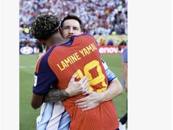 Meme Yamal Mandikan Messi Usai Juara Piala Dunia, Ronaldo Meringis