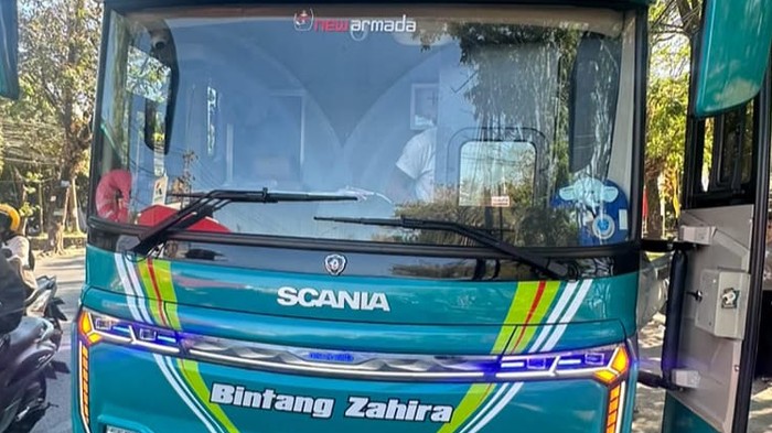 Oknum kondektur bus Bintang Zahira diduga melecehkan penumpang wanita di Luwu.