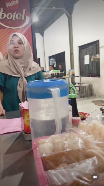 Pegawai RM Sop Tunjang Pegawai RM Sop Tunjang bentak pelanggan sampai viral di media sosial.