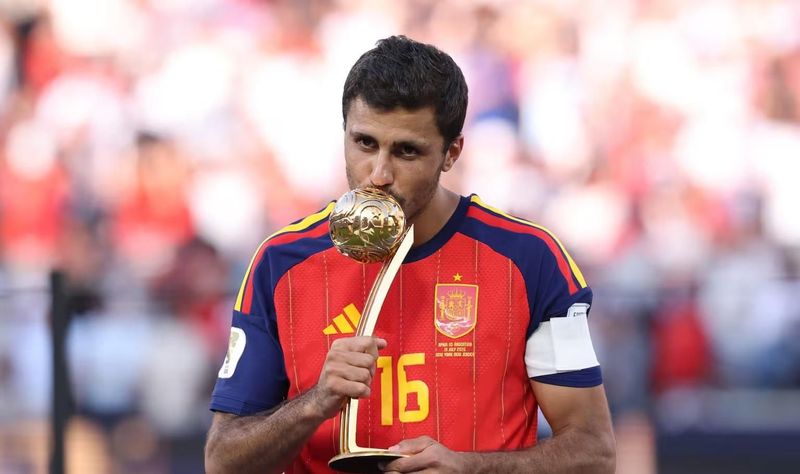 Pemain Spanyol Rodri meraih Bola Emas Piala Dunia 2026 Pemain Spanyol Rodri meraih Bola Emas Piala Dunia 2026