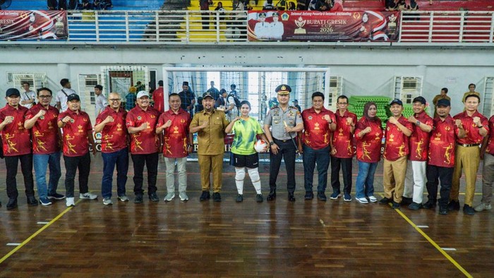 Bupati Fandi Akhmad Yani resmi membuka Bupati Gresik Cup 2026
