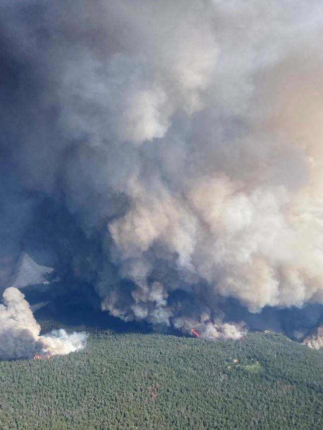 Penampakan Kebakaran Hutan Kanada yang Picu Kabut Asap di AS