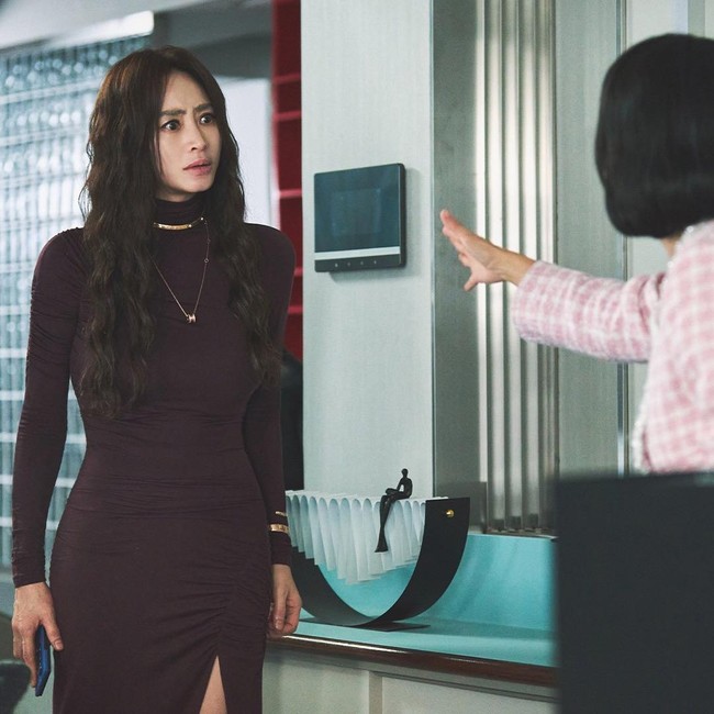 Kim Hye Soo Masih Cocok Jadi Influencer di Drakor, Tak Disangka 55 Tahun