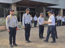 Tangkap Jambret Bersajam di CFD, 4 Petugas Dishub DKI Diberi Penghargaan