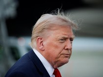 Video Trump Minta Buka Lagi Penerbangan Langsung AS-Lebanon Usai 40 Tahun DIsetop
