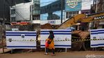Proyek Gorong-gorong Bikin Jalan Ciledug Macet Tiap Hari