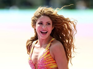 Shakira Masih Sekeren Zaman Waka-waka, Netizen Bilang Pique Menyesal