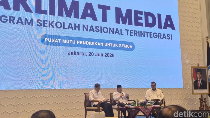 Taklimat media Sekolah Nasional Terintegrasi oleh Kemendikdasmen di Jakarta, Senin (20/7/2026).