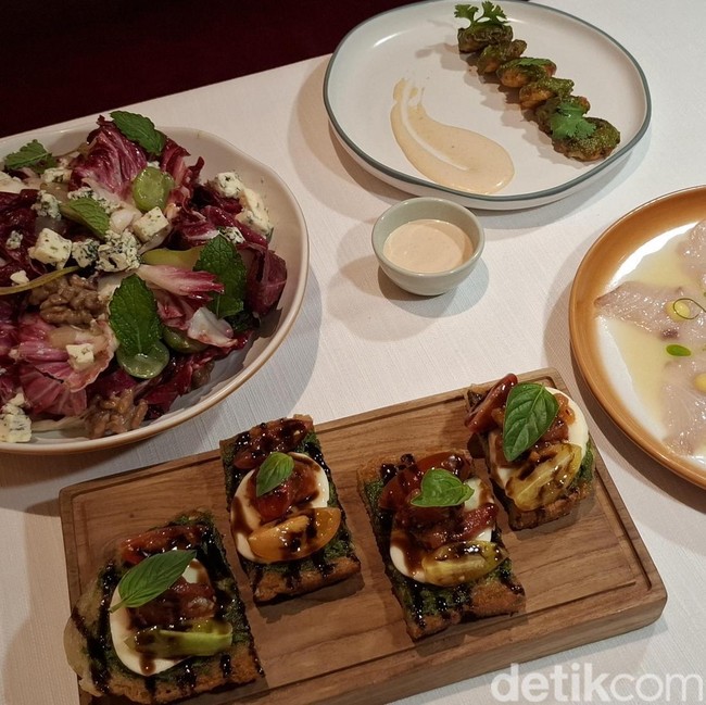 Mewah! Resto Prancis di Jakarta Ini Sajikan Steak hingga Dessert Cantik