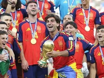 2 Trofi Piala Dunia Spanyol Datang Lewat Extra Time