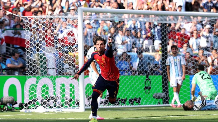 EAST RUTHERFORD, NEW JERSEY - JULY 19: Ferran Torres #7 of Spain celebrates scoring his teams first goal during the FIFA World Cup 2026 Final match between Spain and Argentina at New York New Jersey Stadium on July 19, 2026 in East Rutherford, New Jersey. (Photo by Michael Regan - FIFA/FIFA via Getty Images)