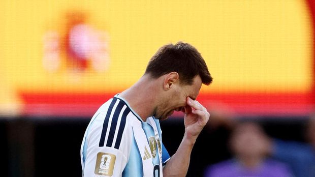Tangis Messi Usai Argentina Gagal Pertahankan Gelar Juara Dunia Soccer Football - FIFA World Cup 2026 - Final - Spain v Argentina - New York/New Jersey Stadium, East Rutherford, New Jersey, U.S. - July 19, 2026 Argentina's Lionel Messi reacts REUTERS/Lee Smith TPX IMAGES OF THE DAY
