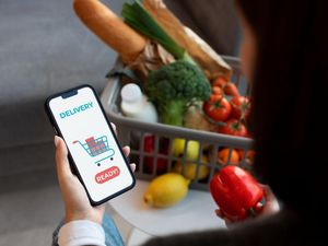 Underconsumption Core, Tren Membeli Lebih Sedikit di Era Konsumtif