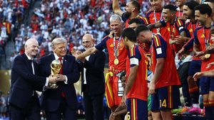 Trump Dicemooh saat Serahkan Trofi Piala Dunia