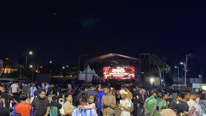Warga tampak antusias di Taman Bhayangkara Park Polda Babel.