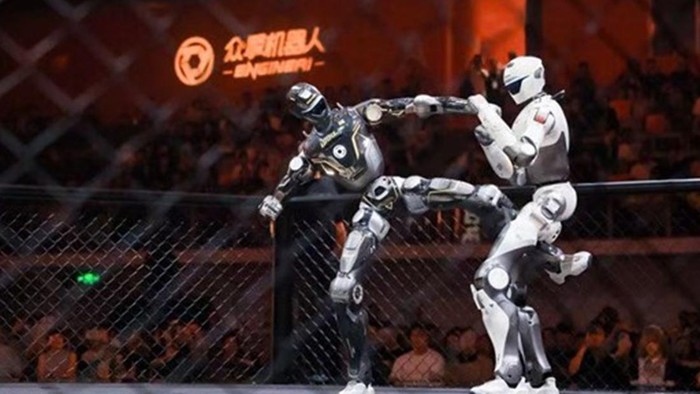 Acara Tarung Robot Humanoid di Shenzhen, China dengan robot T800 buatan EngineAI. Nama acaranya Ultimate Robot Knock-out Legend (URKL).