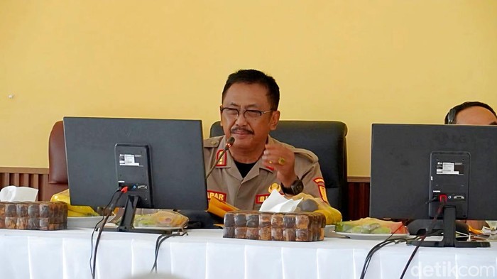 Bupati Sukabumi H. Asep Japar