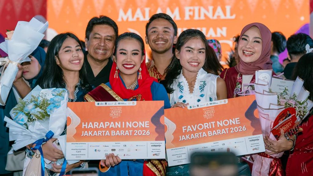 Alya Rohali Terapkan Tough Love Mendidik Ketiga Putrinya