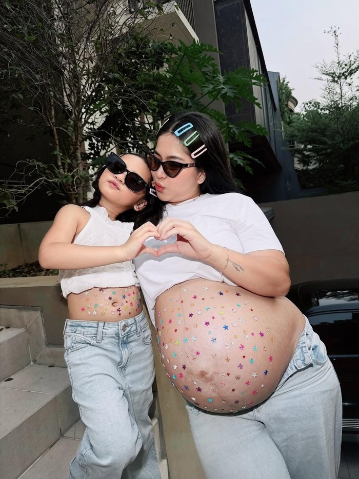 Eriska Nakesya hamil anak kedua