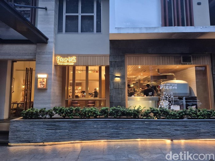 Freckles Pizza Studio di Kebayoran Baru, Jakarta Selatan.