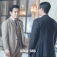 Kini Jo Sang Wook viral karena paras tampannya disebut-sebut mirip aktor Indonesia Teuku Ryan. Bintang sinetron Yoyo yang populer di awal 2000an. Foto: Instagram