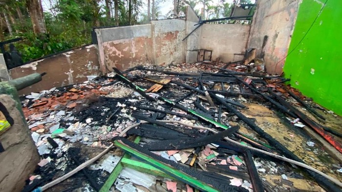 Kebakaran di SMPN 4 Rancah, Ciamis.