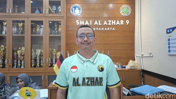Koordinator MPLS SMA Islam Al Azhar 9 Jogja saat ditemui di SMA Islam Al Azhar 9 Jogja, Sleman, Selasa (21/7/2026). Koordinator MPLS SMA Islam Al Azhar 9 Jogja saat ditemui di SMA Islam Al Azhar 9 Jogja, Sleman, Selasa (21/7/2026).