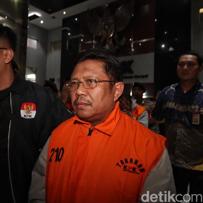 KPK Tahan Bupati Lombok Barat, Sita Uang Tunai Hasil OTT