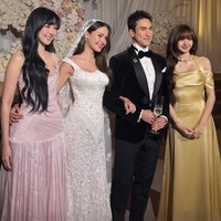Potret Nadech & Yaya, Couple Artis Thailand Nikahnya Dihadiri Lisa BLACKPINK