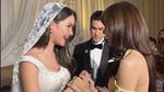 Lisa BLACKPINK Mode Kondangan, Hadiri Resepsi Yaya Urassaya-Nadech Kugimiya