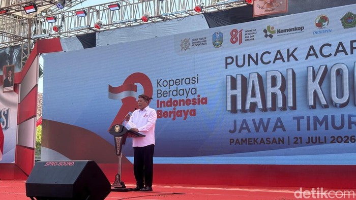 Menteri Koperasi (Menkop) Ferry Juliantono