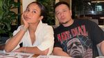 So Sweet! Naomi Zaskia Makan Malam Romantis Bareng Tunangannya